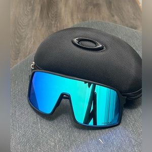 blue sutro sunglasses with "prizm" lens